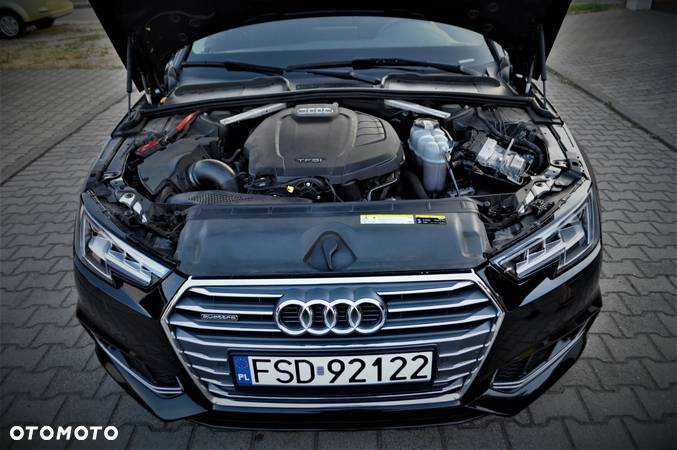 Audi A4 2.0 TFSI Quattro Design S tronic - 32