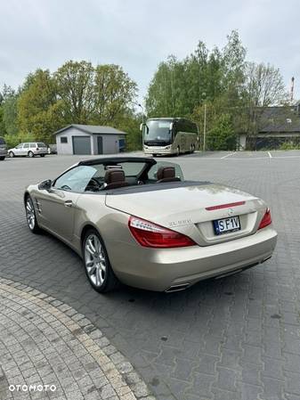 Mercedes-Benz SL 500 BlueEff - 3