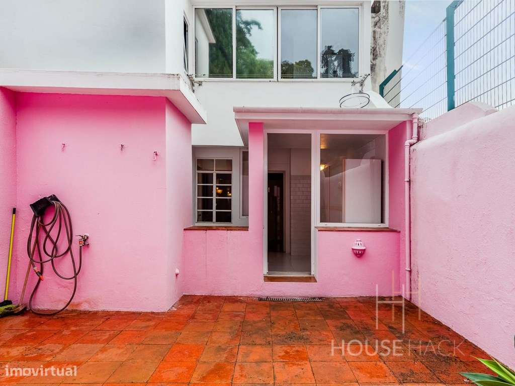 Apartamento T3 com logradouro na Rua de São Bento-28