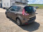 Dezmembrez piese Renault Scenic 3 - 2