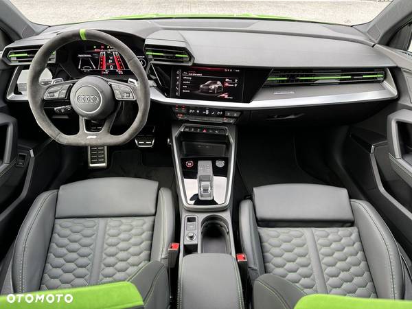 Audi RS3 TFSI Quattro S tronic - 15