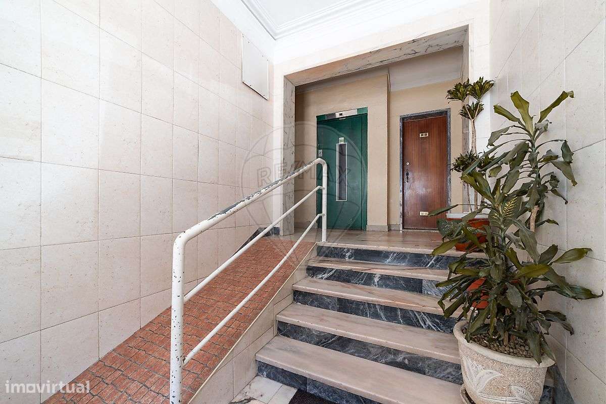Apartamento T2 para venda na Cruz de Pau, Amora.-26