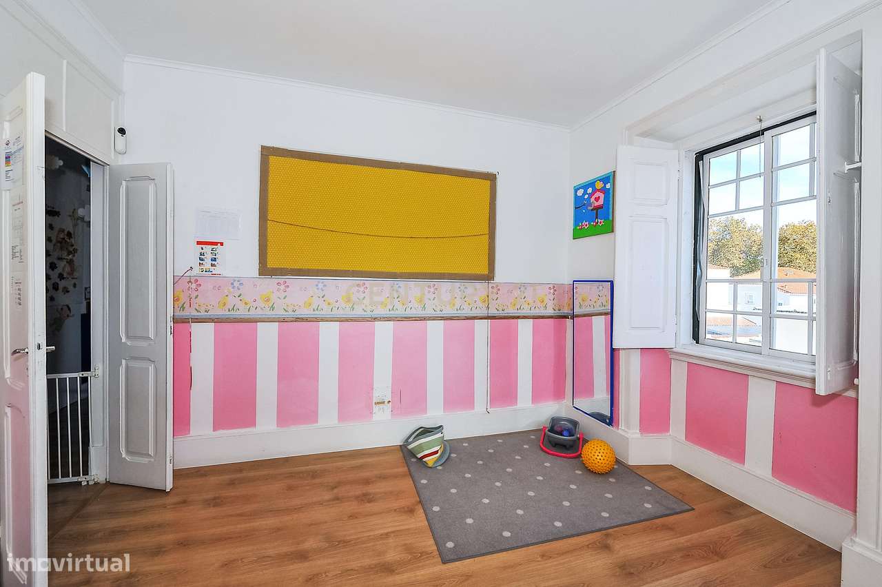 Imóvel com negócio (colégio)– Centro da Parede, Cascais-45