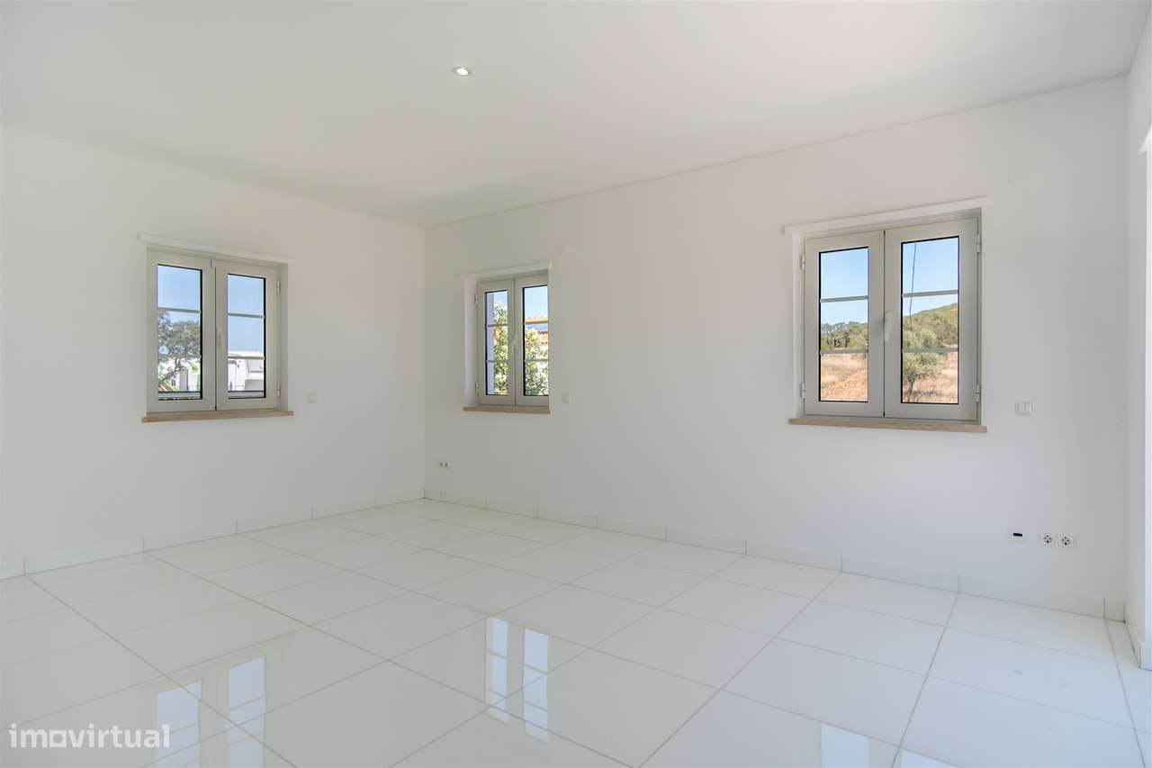 Monte alentejano com 28 hectares-14