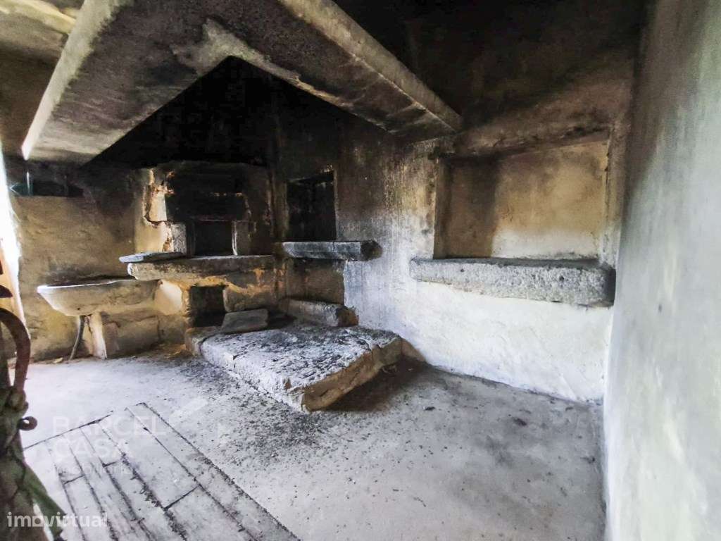 Moradia para Restauro em Feitos, Barcelos - O Refúgio Perfeito com ...-23