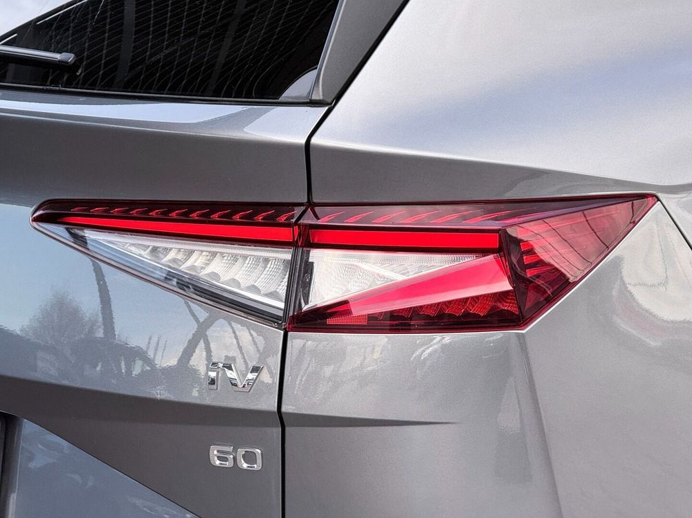Skoda Enyaq 60 62Kwh 2022 — zdjęcie 2