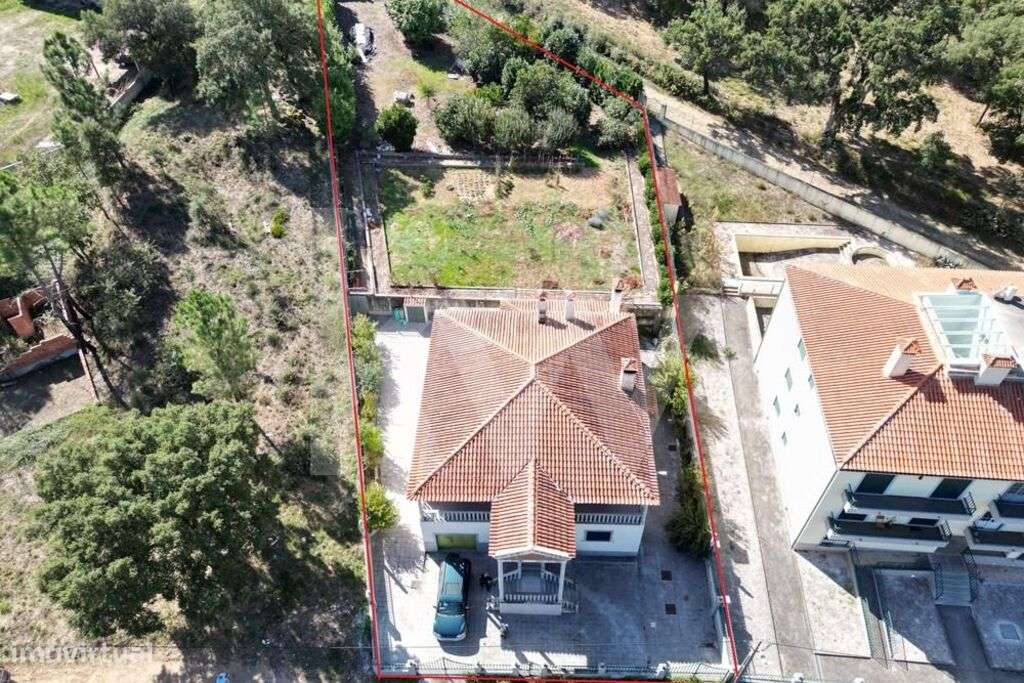 Moradia de 3 pisos, garagem e terreno em Coja, Arganil - Grande imagem: 5/60