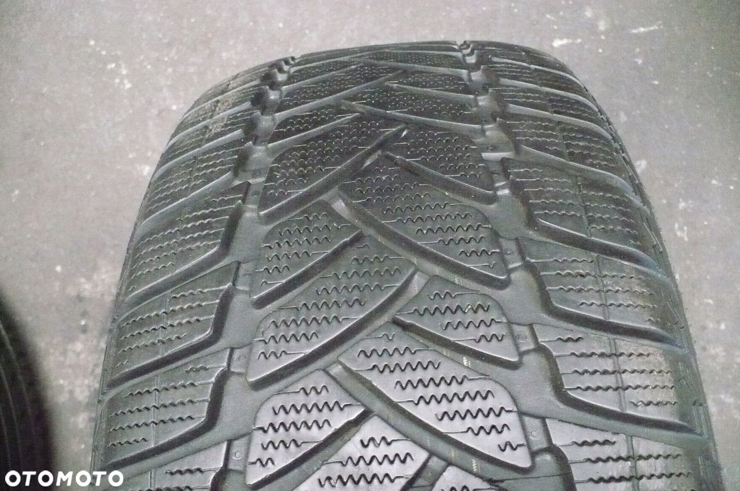 DUNLOP SP Winter Sport M3 RFT 225/50R17 7,5mm 2022 - 1