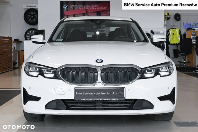 BMW Seria 3 318i Advantage - 2