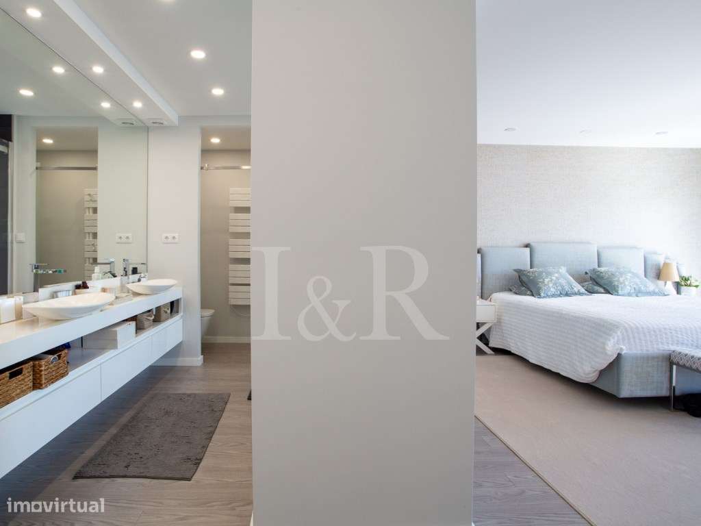 Apartamento T4 duplex com terraço e garagem no Montijo-32