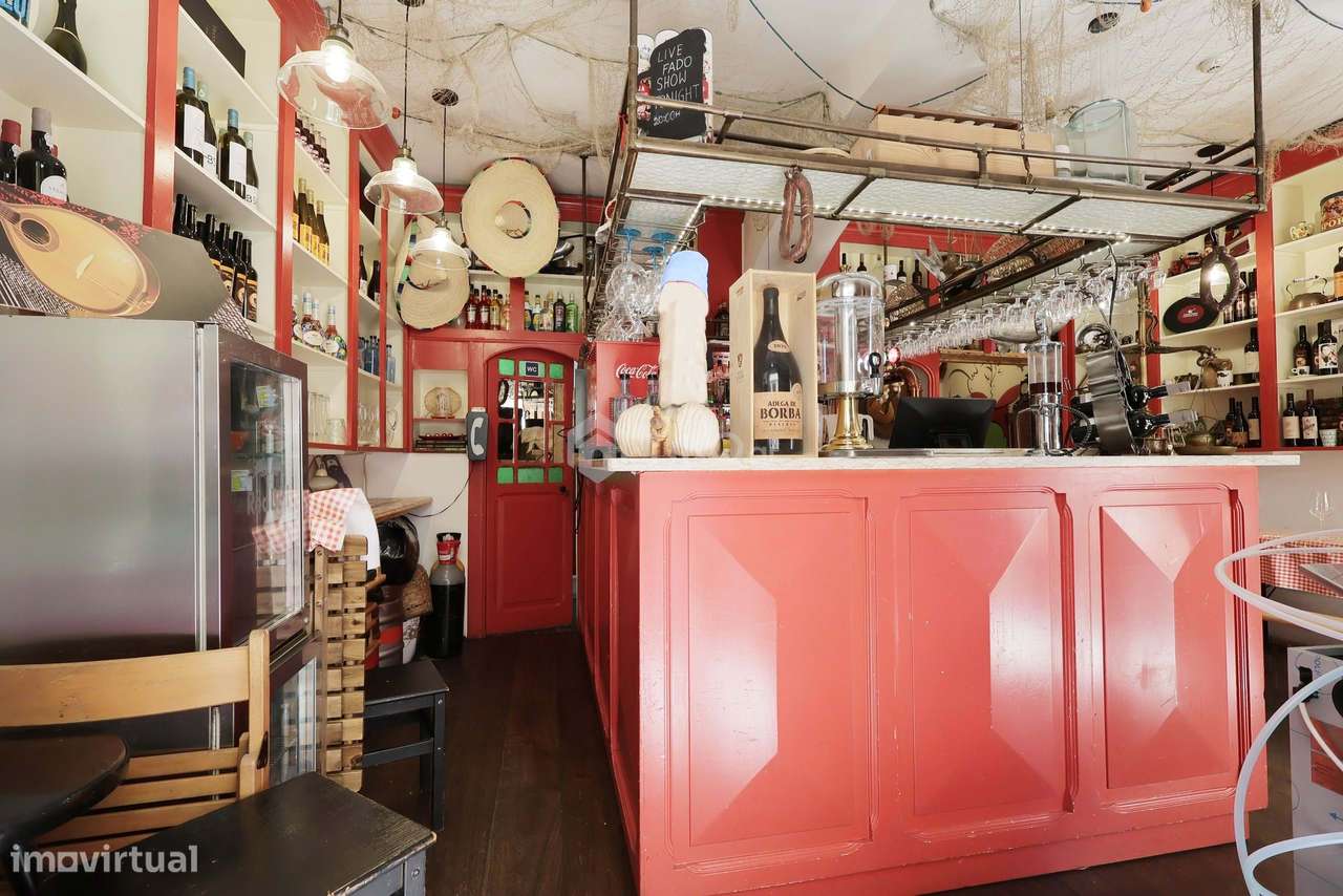 Oportunidade Única: Trespasse de Restaurante "Tasquinha Canto do Fado"-18