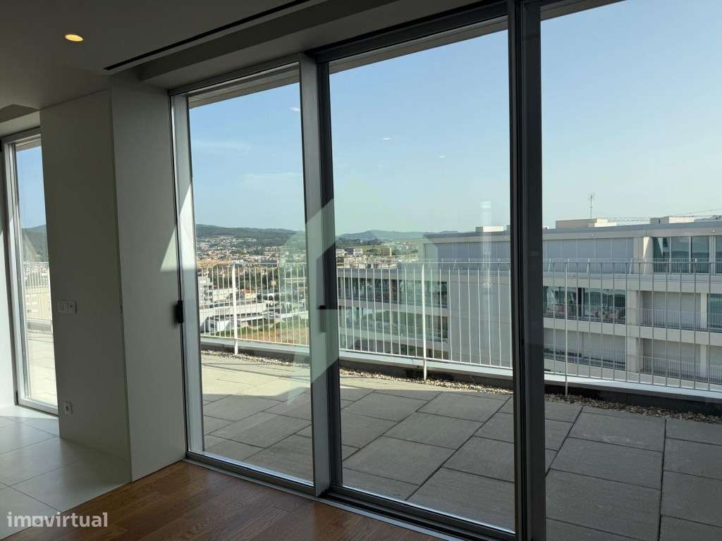Apartamento T4 com vistas únicas em Barcelinhos, Barcelos.-37