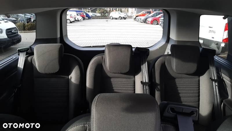 Ford Tourneo Custom 2.0 EcoBlue L1 Titanium - 30