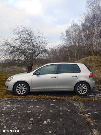 Volkswagen Golf - 10