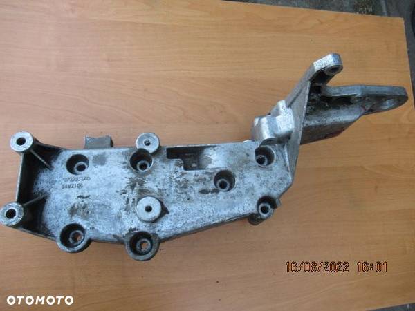 ŁAPA MOCOWANIE VOLVO S60 V70 OSPRZĘTU 2.4 9497106 - 1