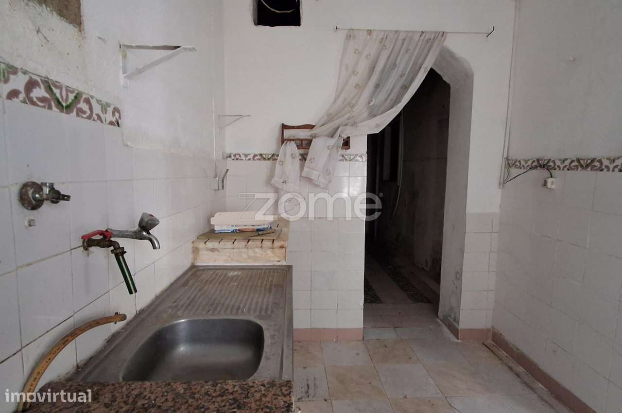 Moradia à venda na zona histórica da Pontinha-10