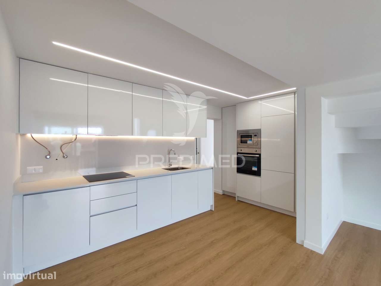 Moradia T3 totalmente remodelada em Aver-O-Mar, Póvoa de Varzim. - Grande imagem: 5/39