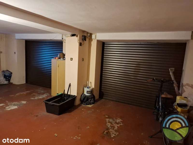 Dom dwurodzinny ( 2 odrębne mieszkania ) na działce 330 m2-17