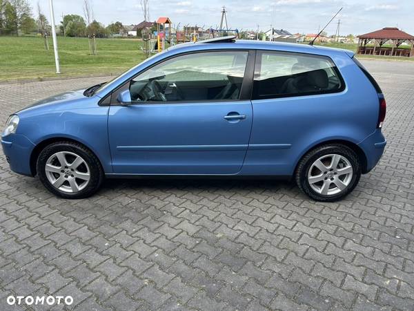 Volkswagen Polo 1.4 16V Trendline - 8