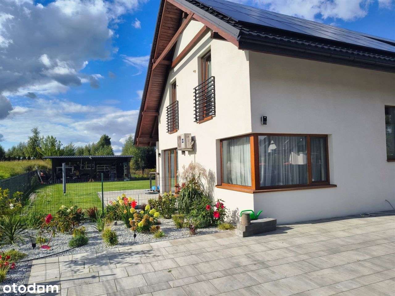 Nowoczesny dom z fotowoltaiką - Moczadła-19