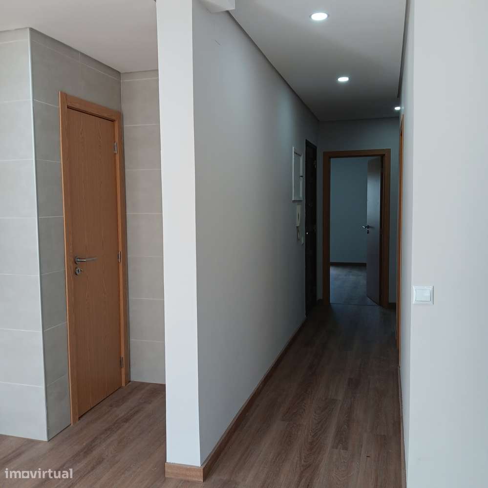 Apartamento T3, TOTALMENTE  REMODELADO, SEIXAL-27