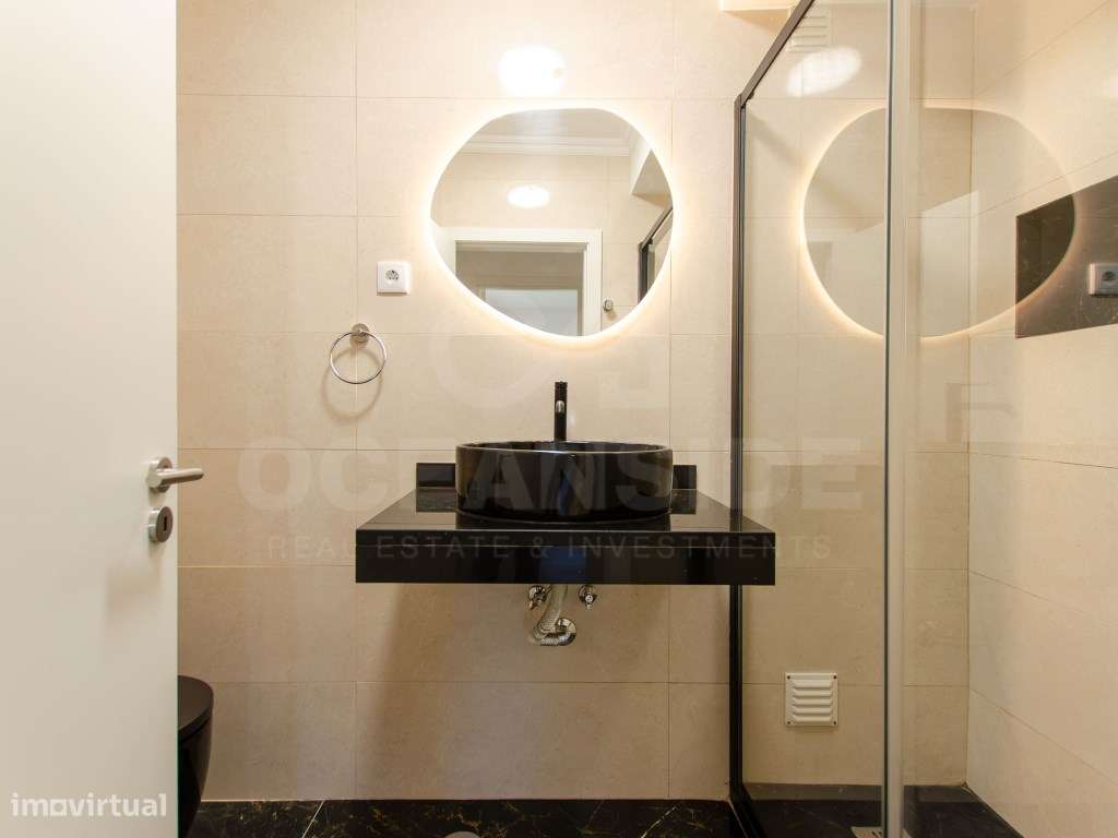 Apartamento T2 totalmente remodelado, com lareira e arrecadação-17