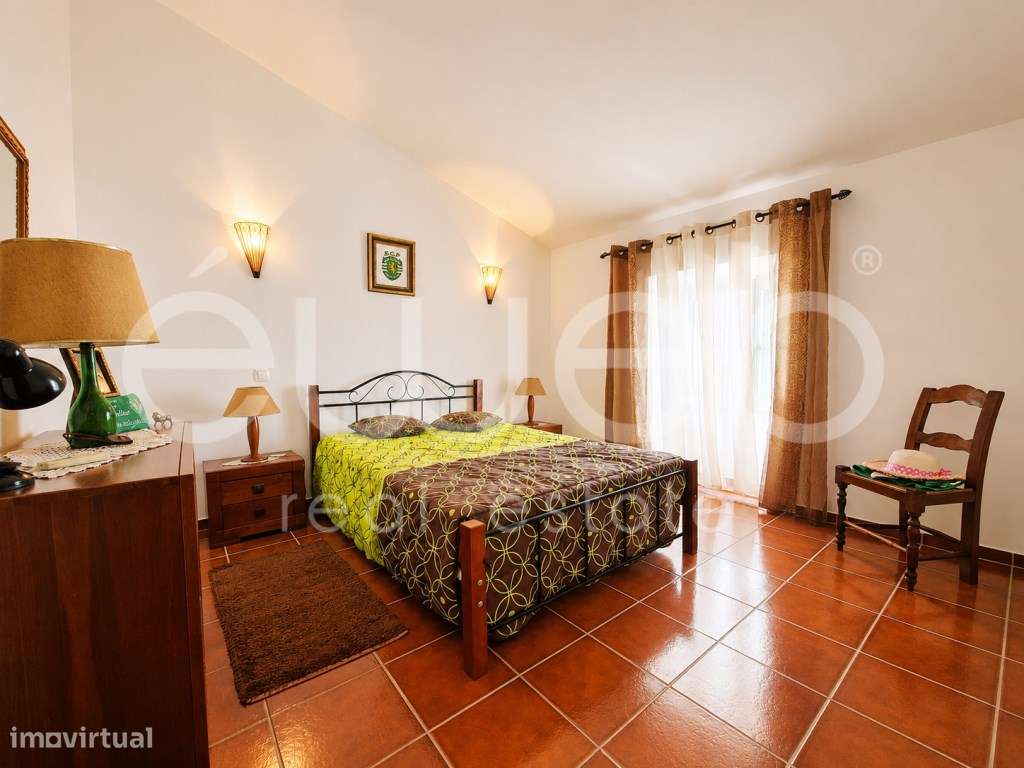 Moradia T4 de Arquitetura Alentejana com Piscina, Motrinos, Regueng...-46
