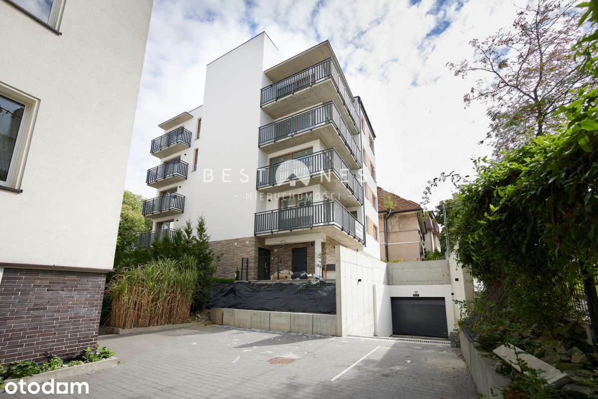 Mieszkanie w kameralnym budynku z windą i garażem-12