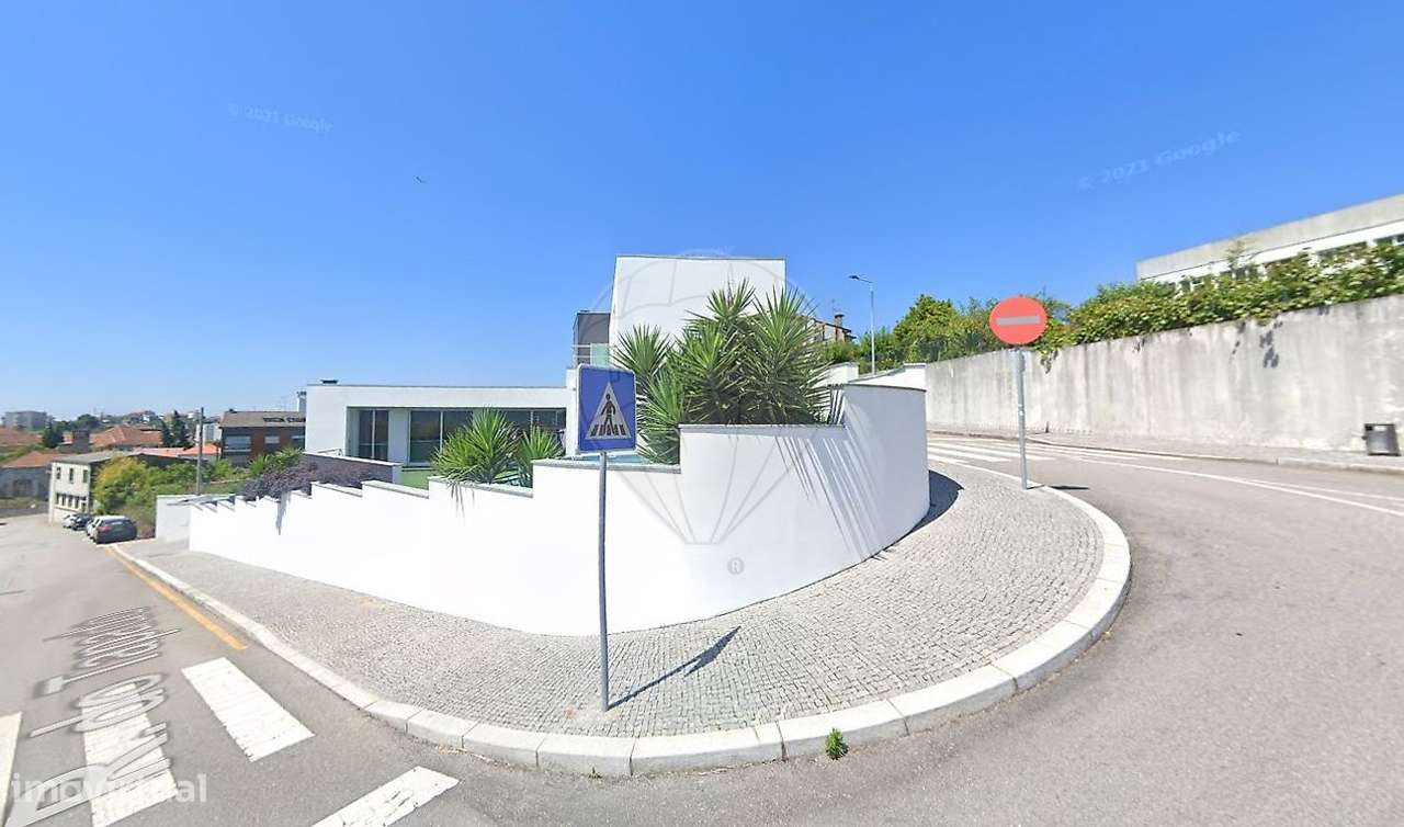 Moradia T4 para venda - Grande imagem: 2/6