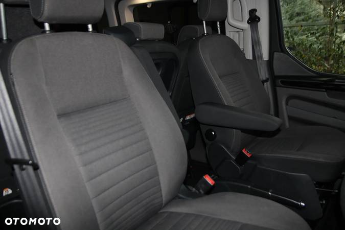 Ford Tourneo Custom 2.0 TDCi L2 Titanium SelectShift - 29