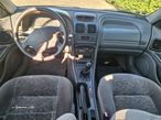 Renault Laguna 1.8 RT Conforto - 13