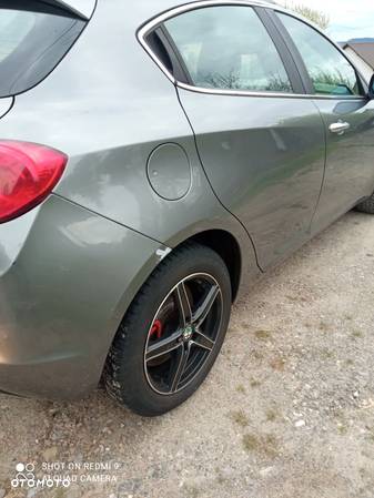 Alfa Romeo Giulietta 1.6 JTDM 16V - 13