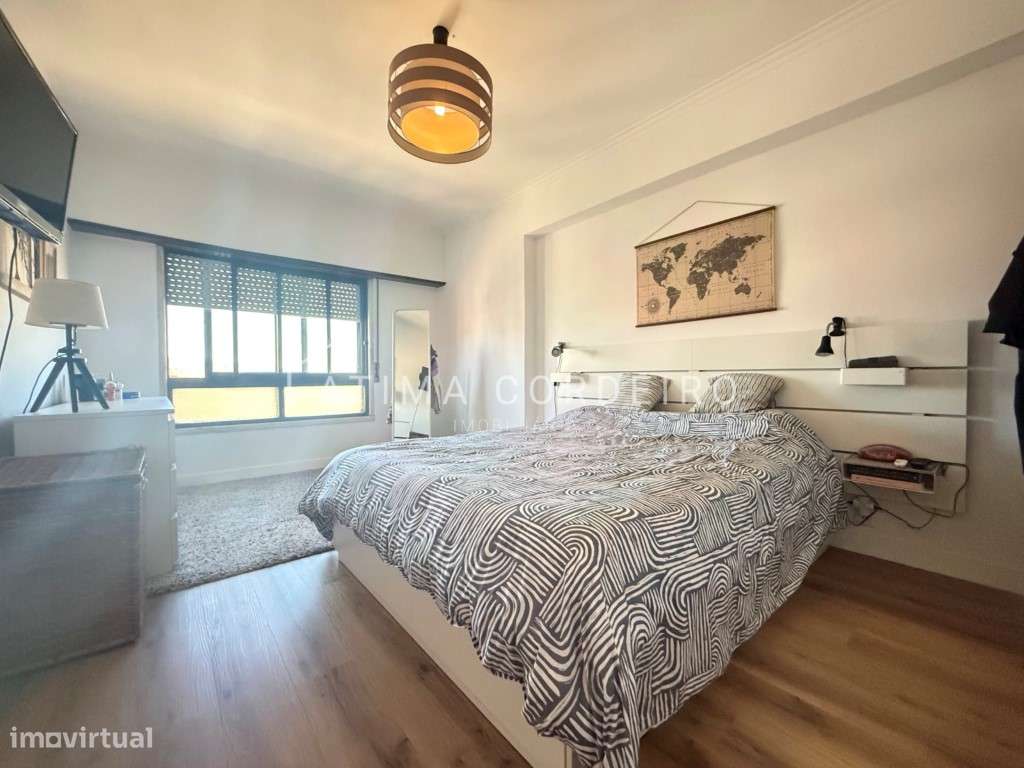 Excelente apartamento T2 com vista para a Serra de Sintra-9