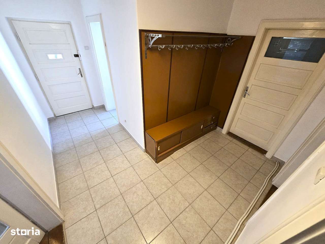 Apartament 3 camere, garaj si teren – Str. Simion Barnutiu nr. 3, Et 1-9