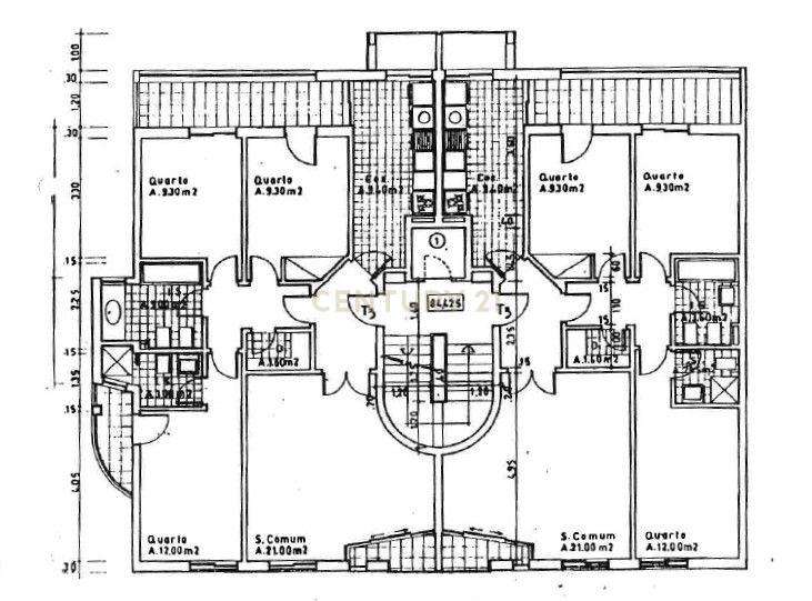 Excelente T3 Remodelado – 3º Andar (sem elevador) | 98 m² de área útil-43
