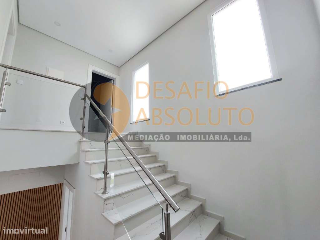 NOVA Moradia Isolada T5 c/ Piscina e Garagem - Azeitão-18
