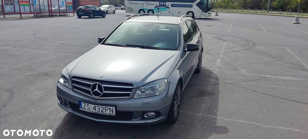 Mercedes-Benz Klasa C 320 T CDI DPF 7G-TRONIC Elegance - 16