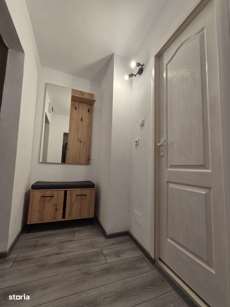 Garsoniera, bloc de apartamente.-15