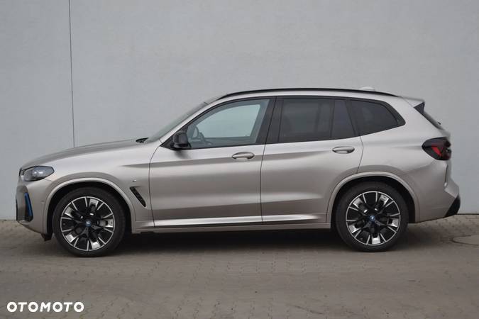 BMW iX3 Impressive - 2