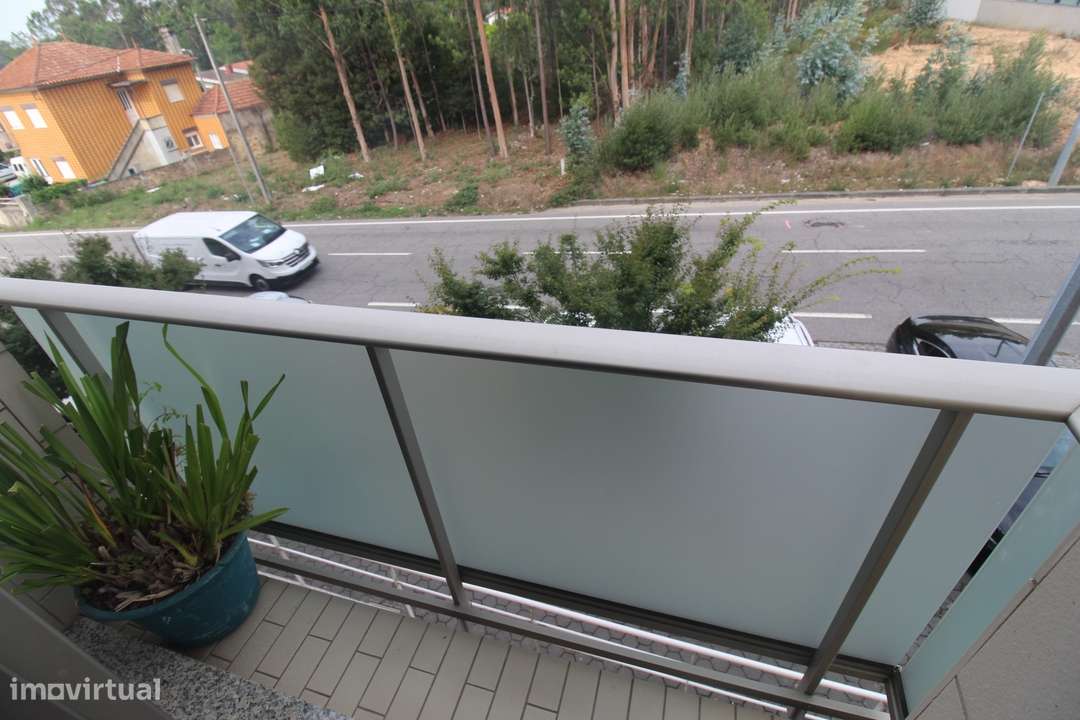 Apartamento T3 em São João de Ver com garagem fechada 3 viaturas-9