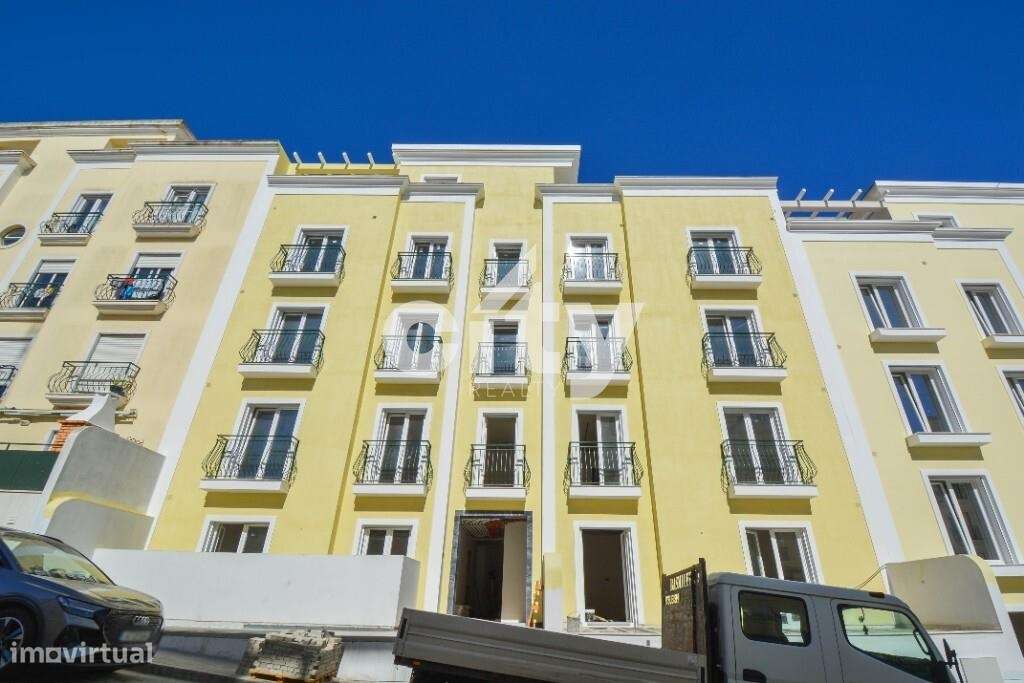 APARTAMENTO T4 DÚPLEX  COM TERRAÇO e JACUZZI PRIVATIVO EM MAFRA-11