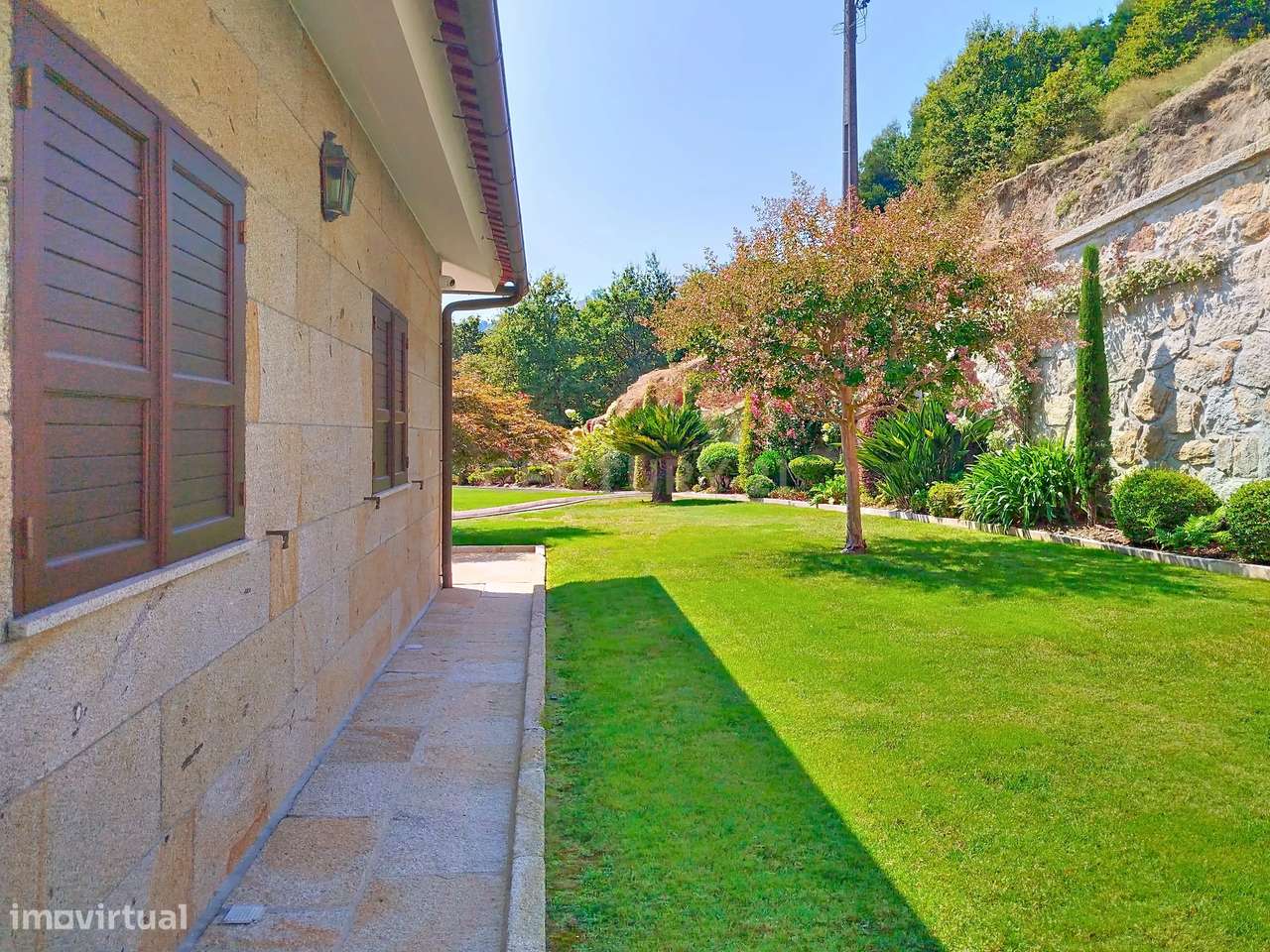 Luxuosa Moradia com Vista Panorâmica em Arcos de Valdevez-21