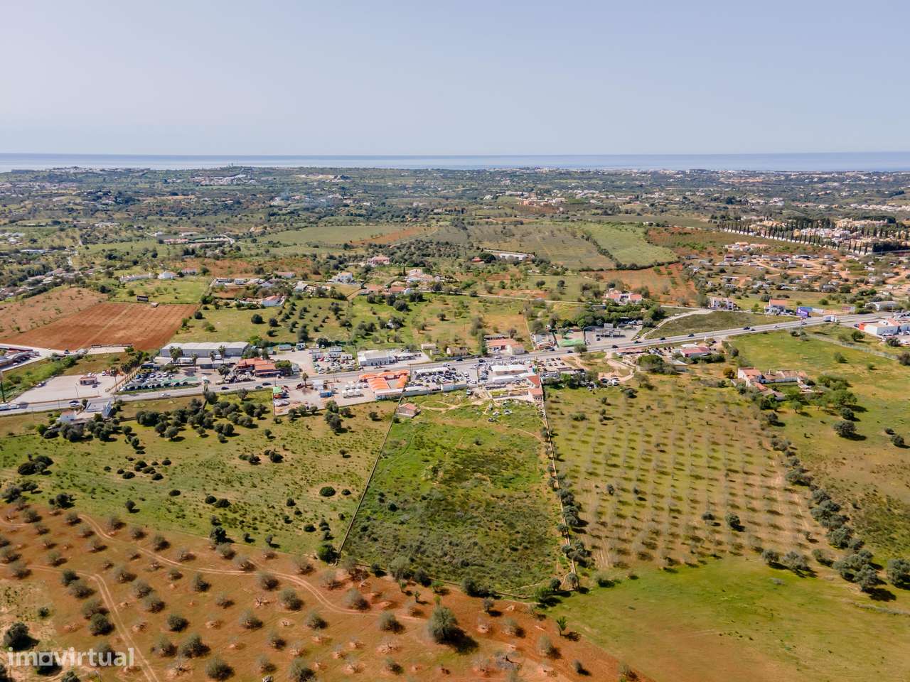 Terreno com acesso directo à Estrada Nacional 125 (EN 125), terreno de - Grande imagem: 5/13