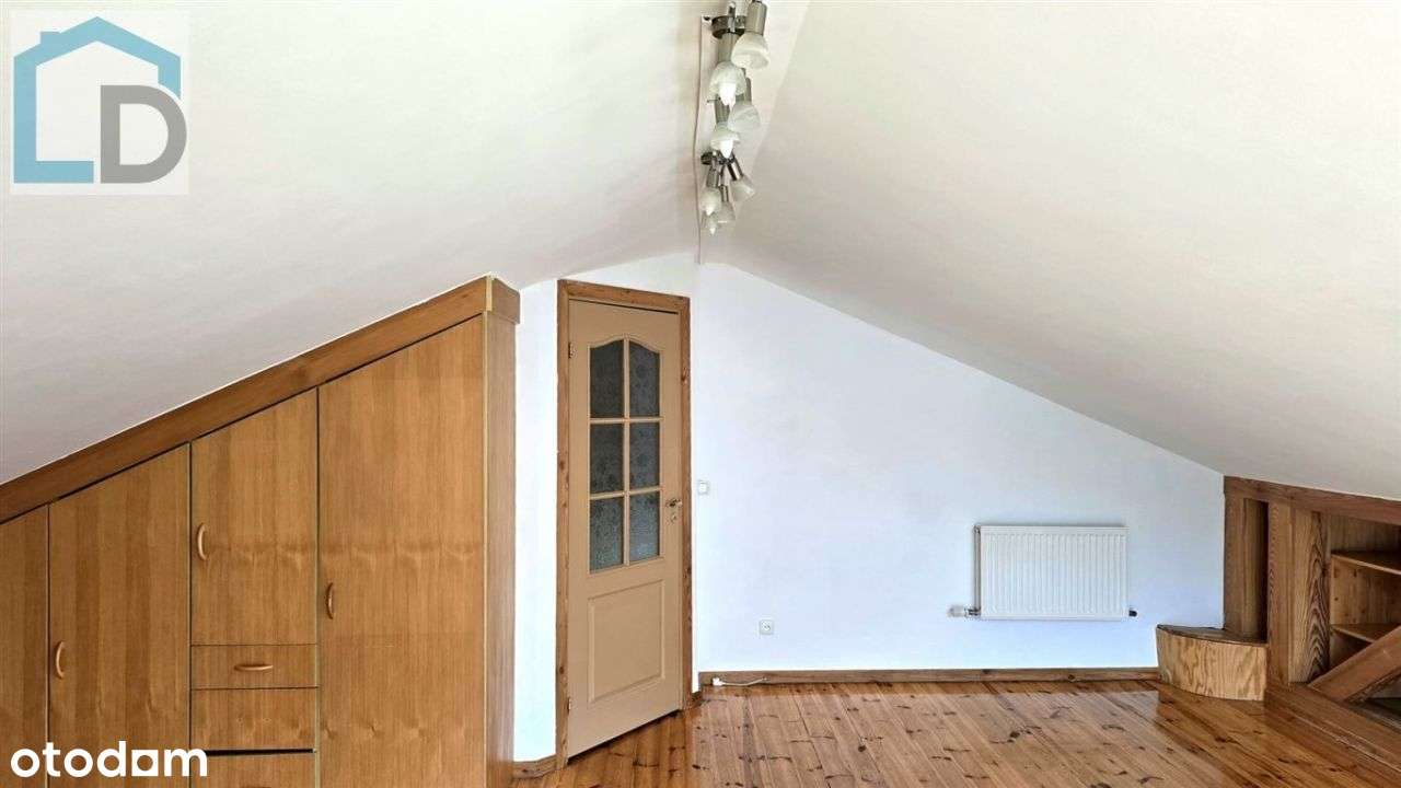 Dom w Bystrej przy lesie-17