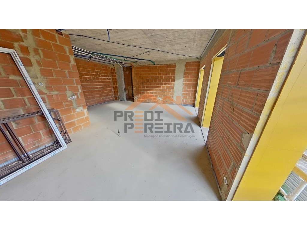 *NOVA CONSTRUÇÃO*
T3 situado em condomínio fechado, varanda, pisci... - Grande imagem: 5/26