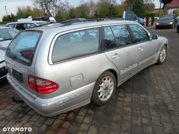 MERCEDES E-KLASA W210 LIFT KOMBI 2002 744 2.7 CDI OM612961 170KM 722634 SREBRNY na części - 5