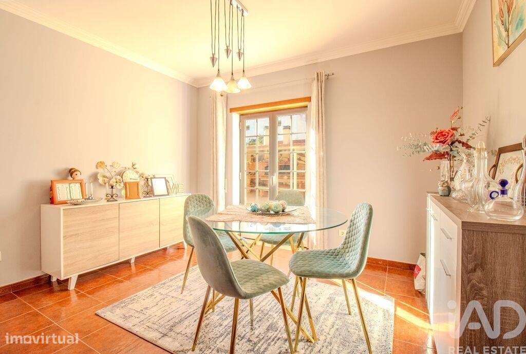 Casa / Villa T3 em Cadaval e Pêro Moniz de 150 m2 - Grande imagem: 2/39