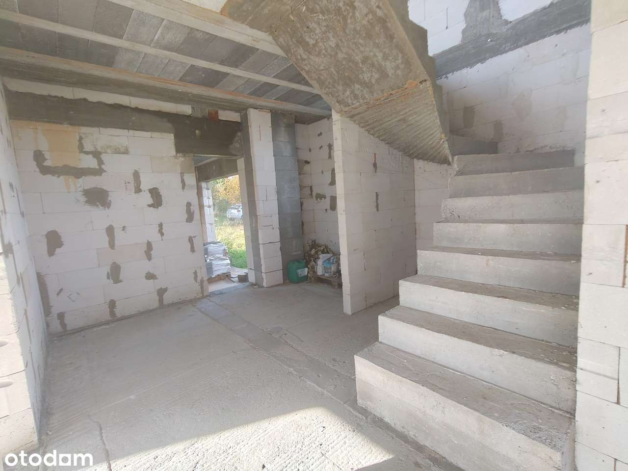 Dom Wolnostojący w Spokojnym Miejscu-11