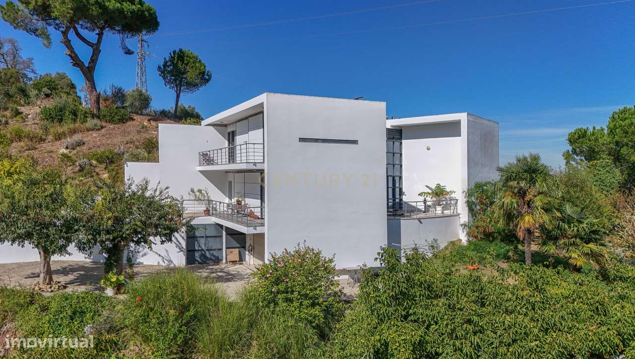 Quinta na Arrábida com moradia T5 de 364 m2 em lote de 13 520 m2 Onde-42
