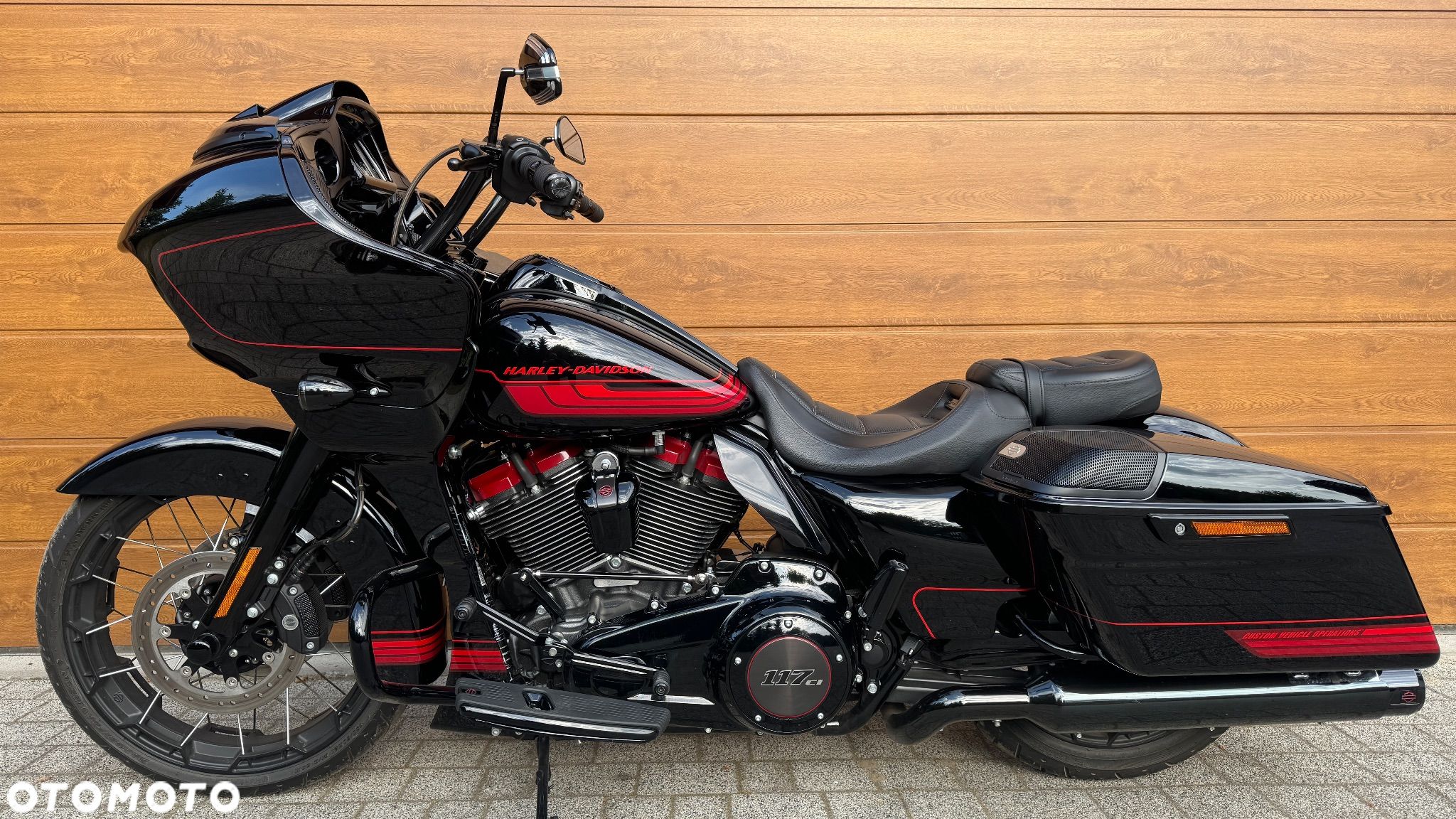 Harley-Davidson Touring Road Glide - 1